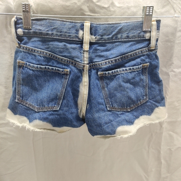 Old Navy shorts - Picture 5 of 5